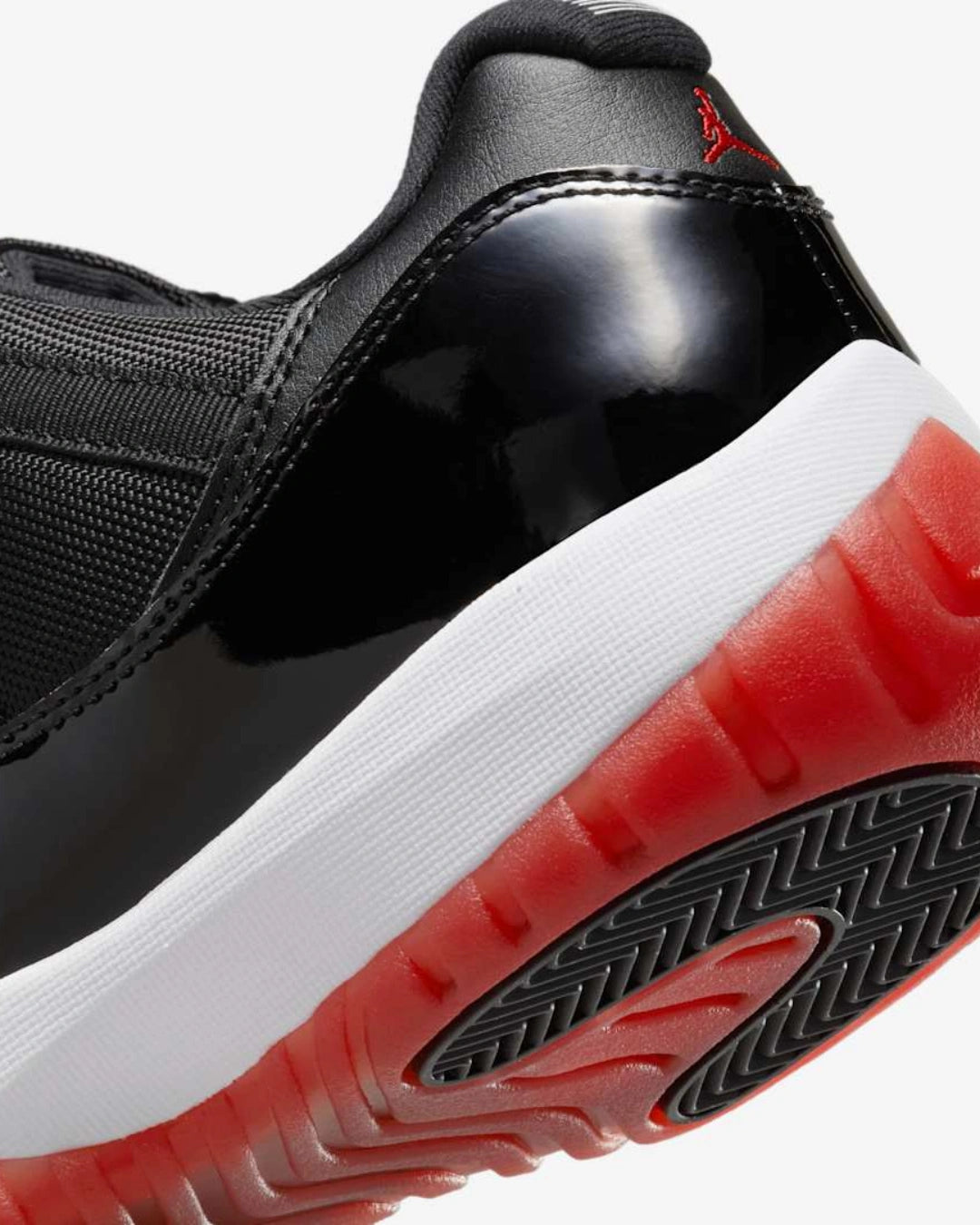 Air Jordan 11 Retro Low Bred (2025)
