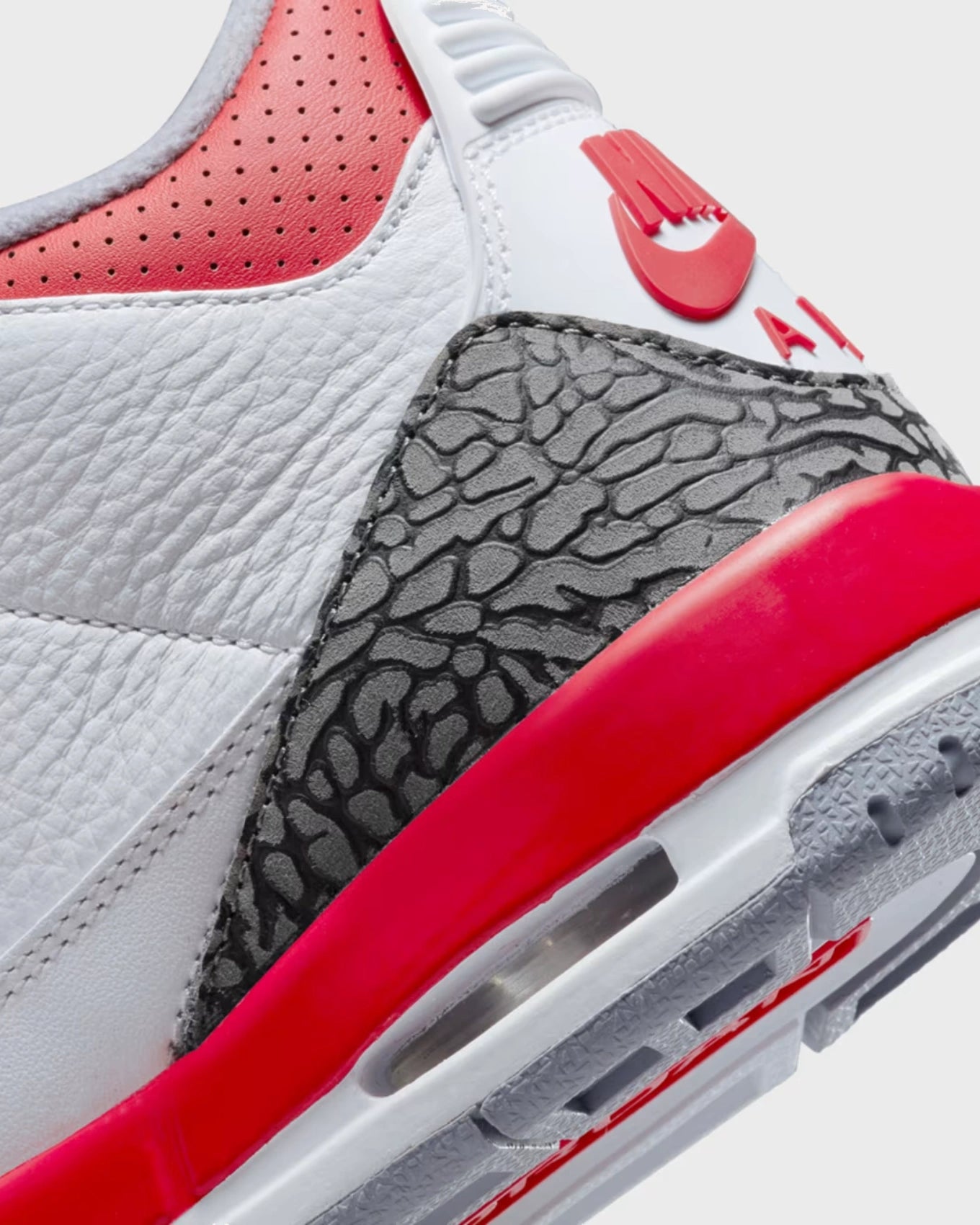 Air Jordan 3 Retro Fire Red (2022) (GS)