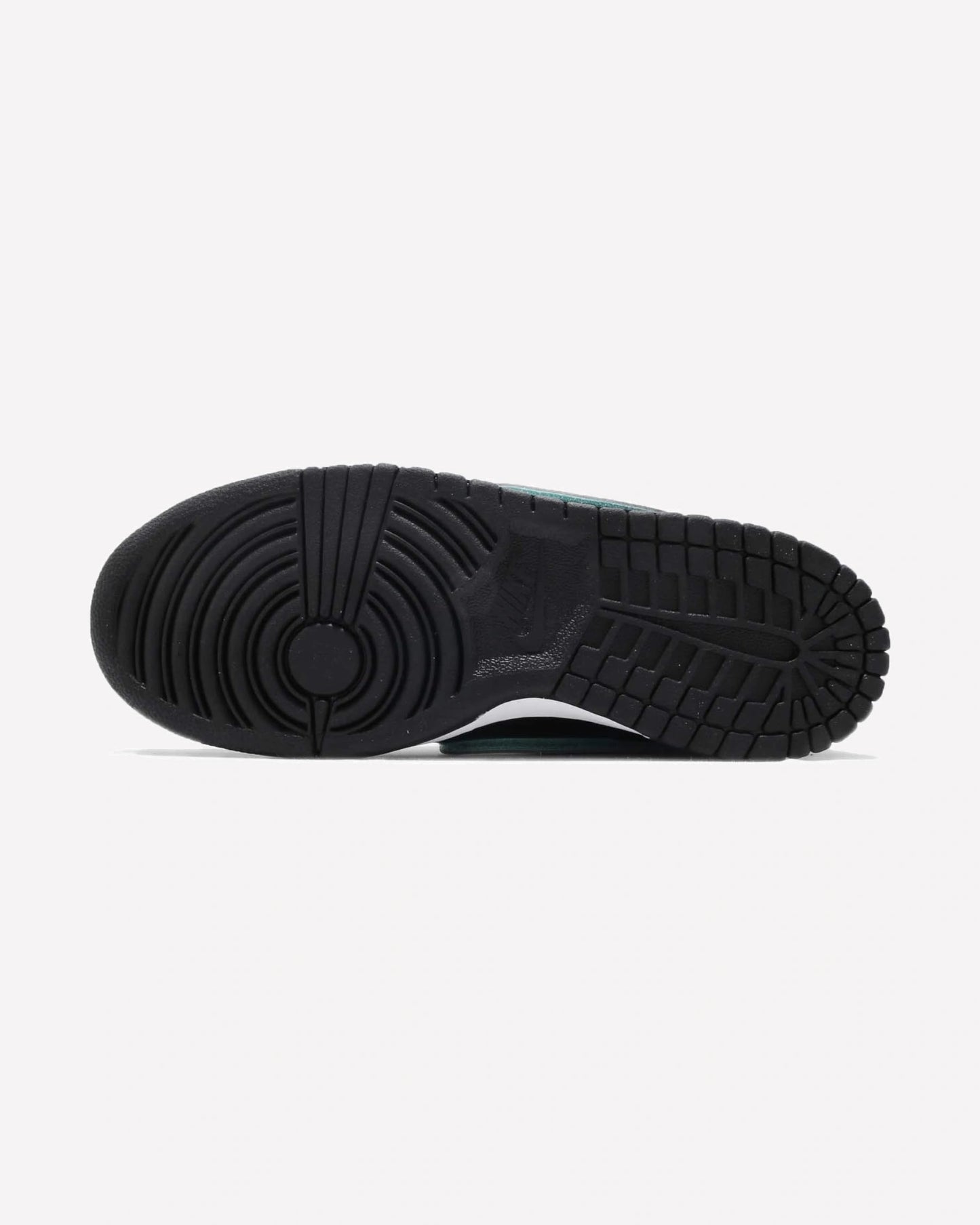 Nike SB Dunk Low Diamond Supply Co. Black Diamond