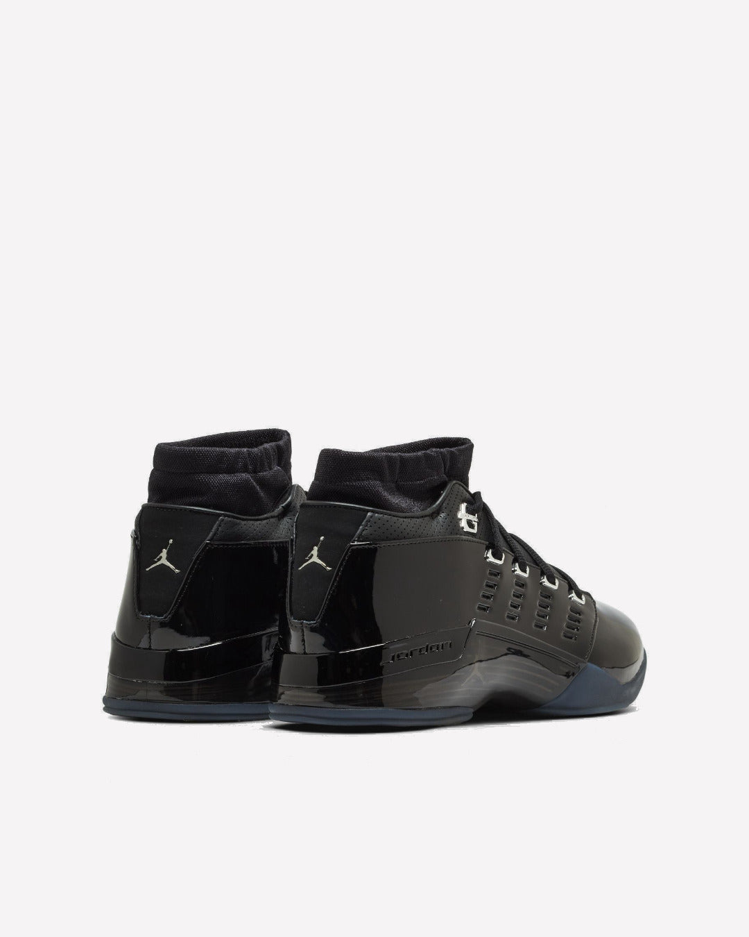 Jordan 17 Low Black Patent — Suela
