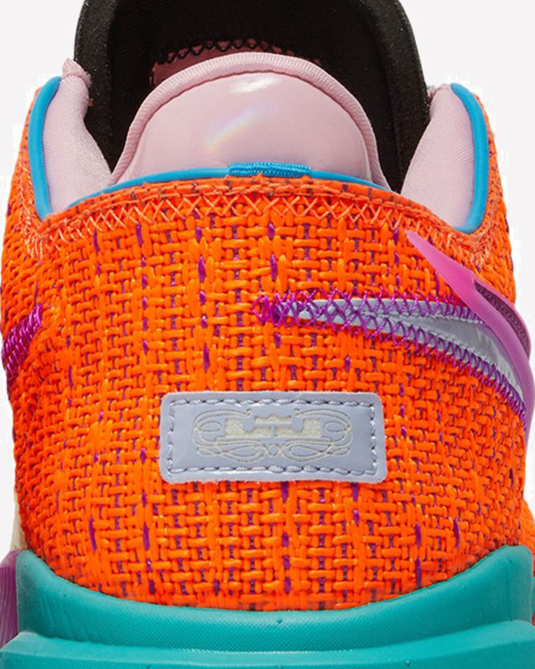 Nike LeBron 20 Chosen 1 — par completo