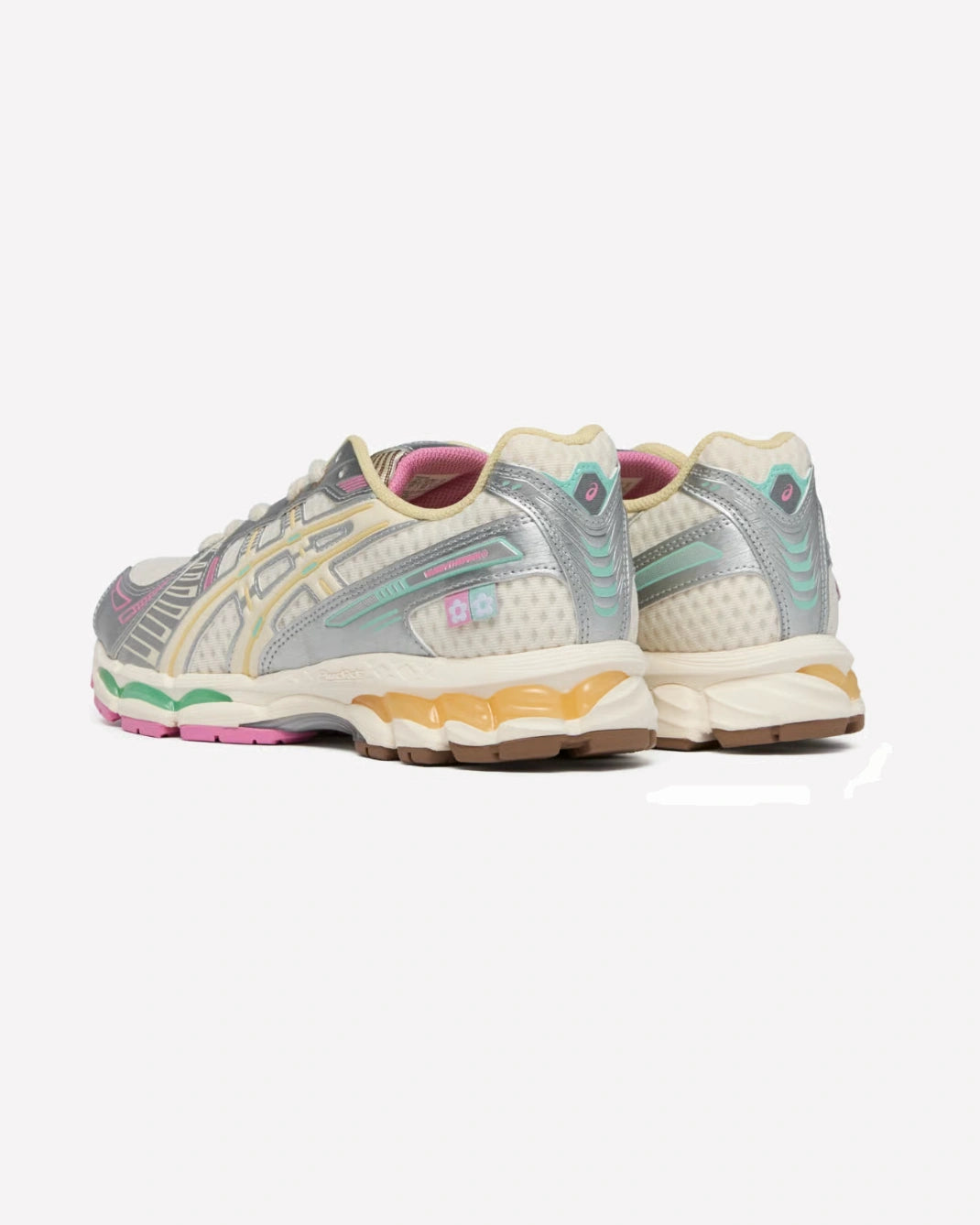 ASICS Gel-Kayano 12.1 Vandy The Pink Vanilla — vista trasera