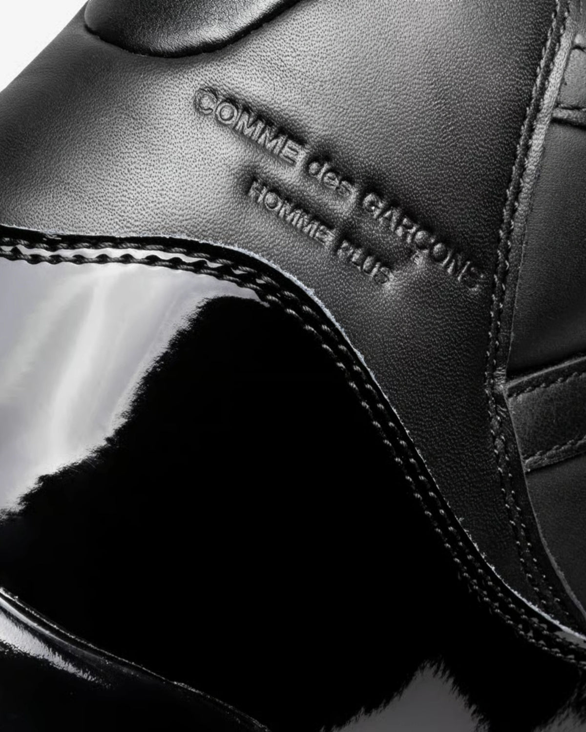 Jordan 11 Retro Comme des Garçons Homme Plus Black — vista superior
