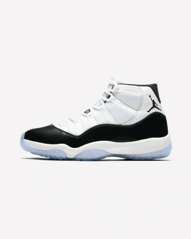 Jordan 11 Retro Concord (2018) — vista lateral