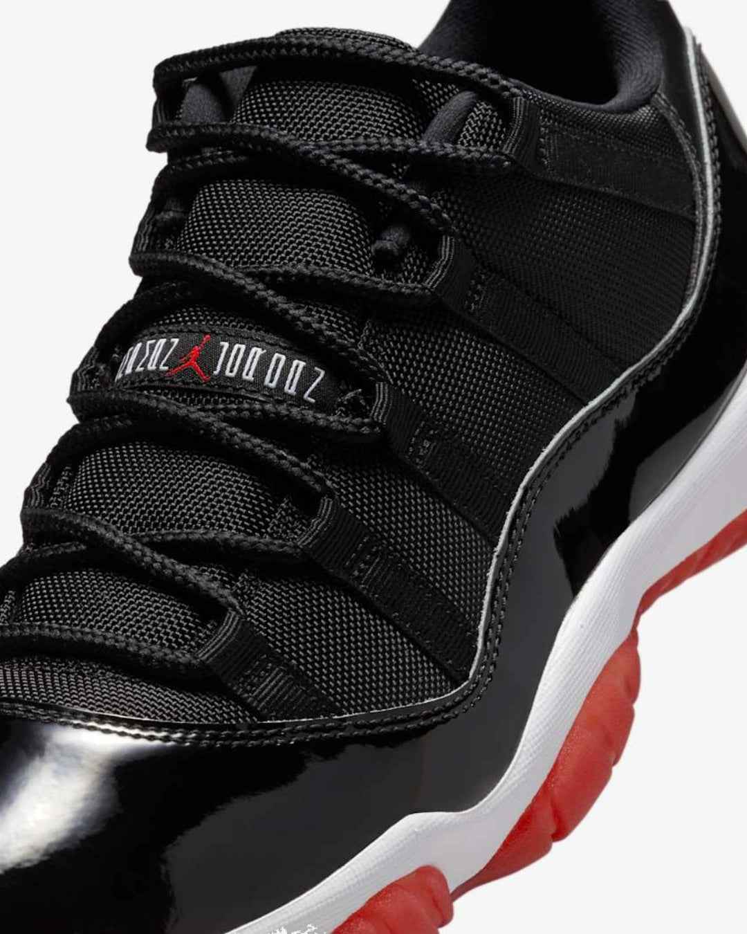 Air Jordan 11 Retro Low Bred (2025)