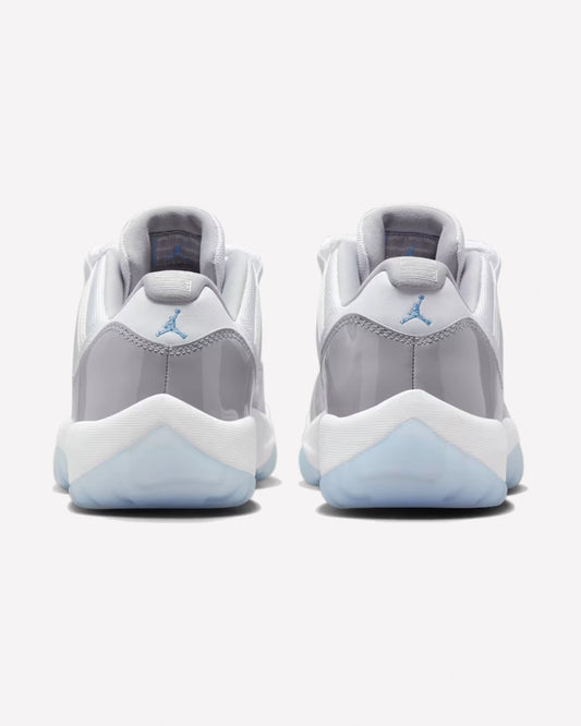 Jordan 11 Retro Low Cement Grey — vista del talón