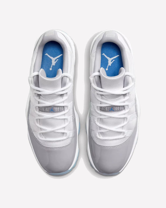Jordan 11 Retro Low Cement Grey — vista de la suela