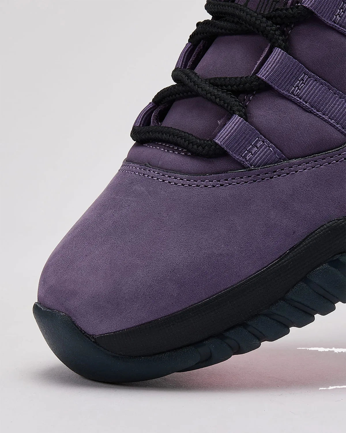Air Jordan 11 Retro Mojave