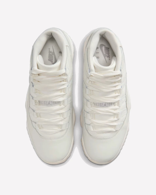 Air Jordan 11 Retro Pearl
