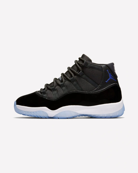 Jordan 11 Retro Space Jam (2026) — vista lateral