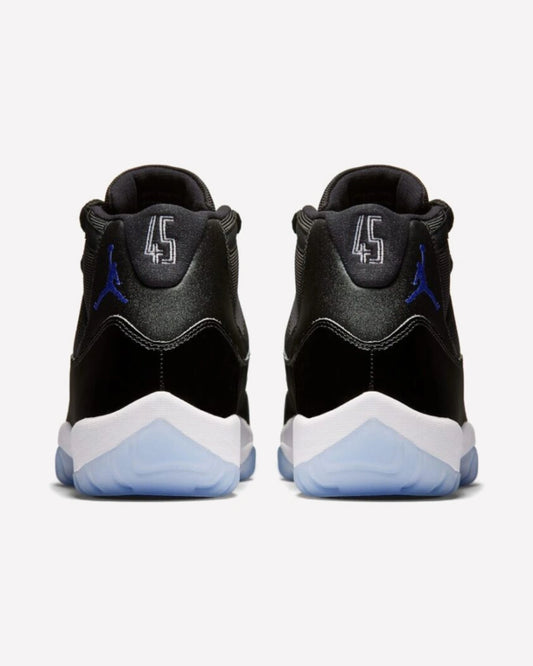 Jordan 11 Retro Space Jam (2026) — detalle del talón