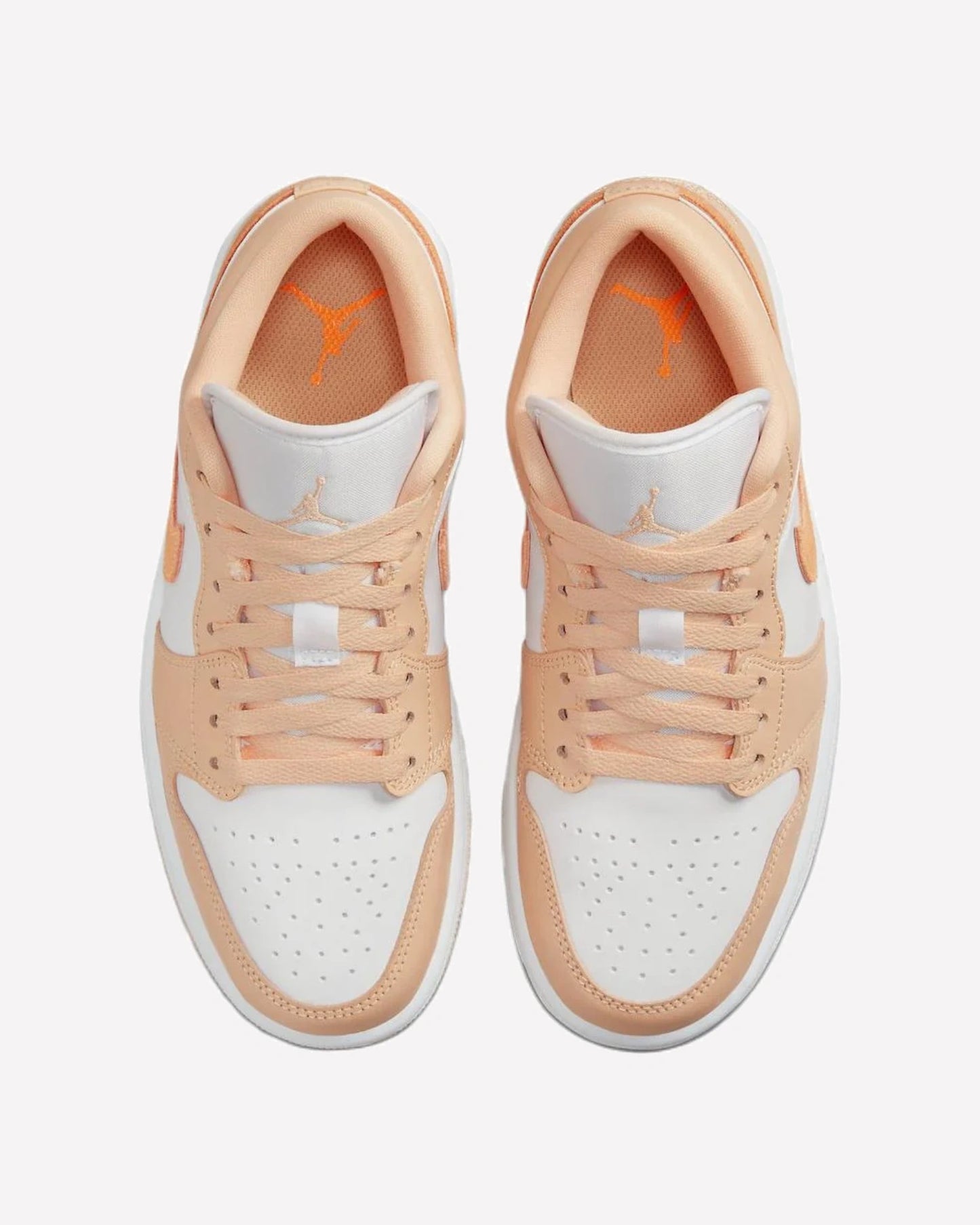 Jordan 1 Low Sunset Haze — Detalle del talón