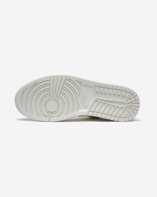 Jordan 1 Low To My First Coach — suela exterior