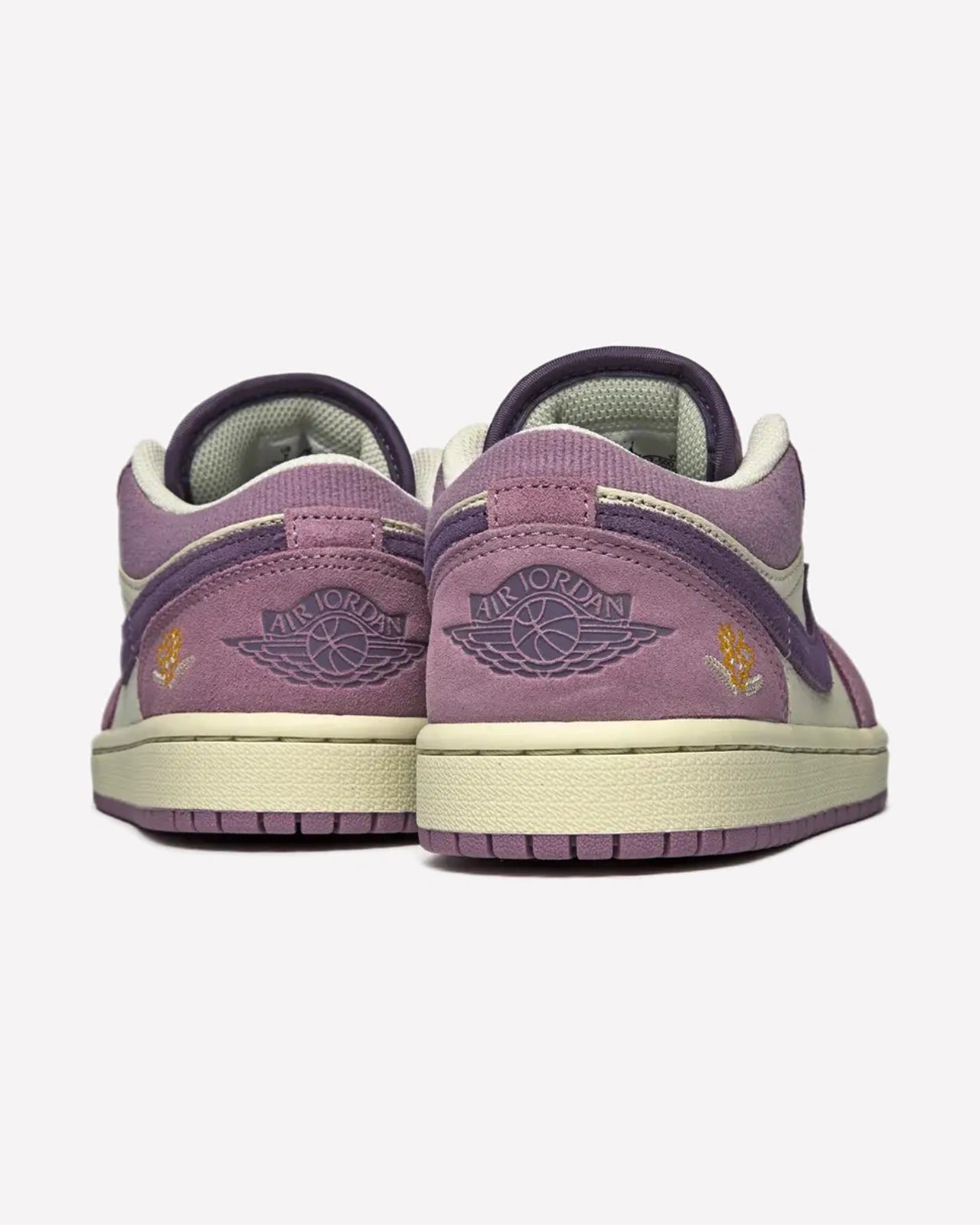 Jordan 1 Low Unity Amethyst Wave — suela exterior