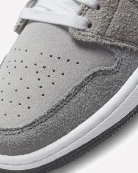 Air Jordan 1 Mid SE Particle Grey (W)