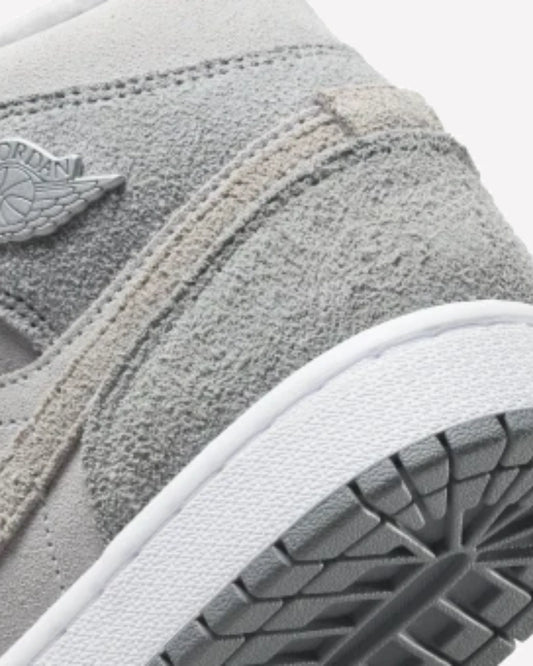 Air Jordan 1 Mid SE Particle Grey (W)