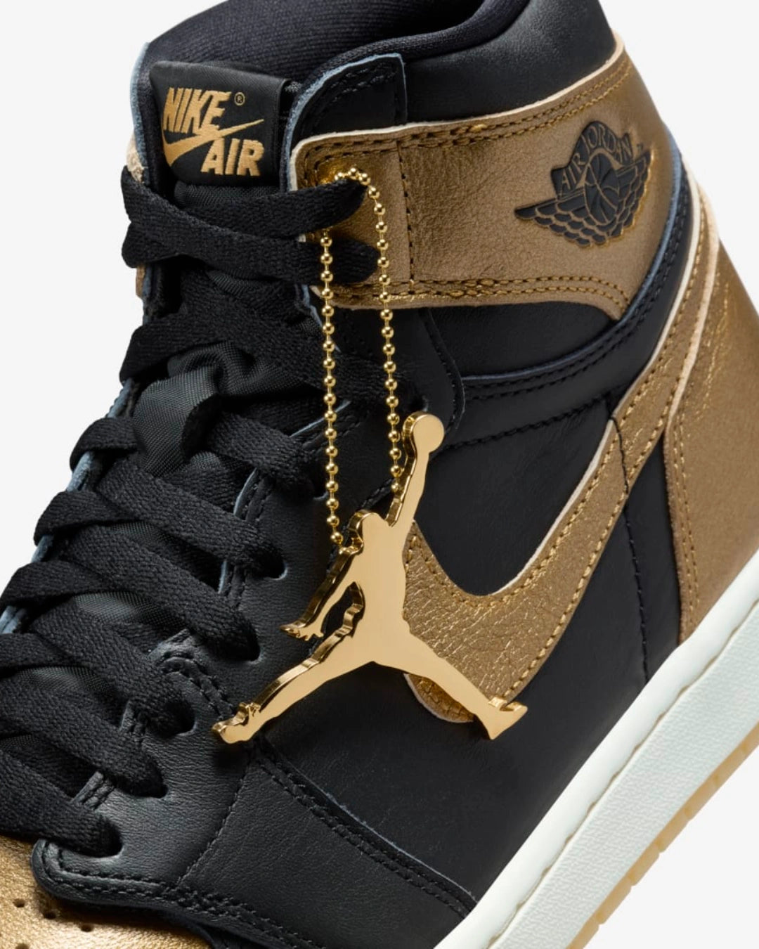 Air Jordan 1 Retro High OG Black Metallic Gold