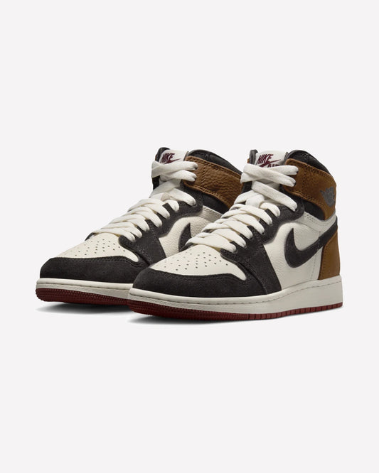Jordan 1 Retro High OG Love Letter (GS) — vista superior