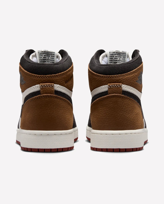 Jordan 1 Retro High OG Love Letter (GS) — vista del talón
