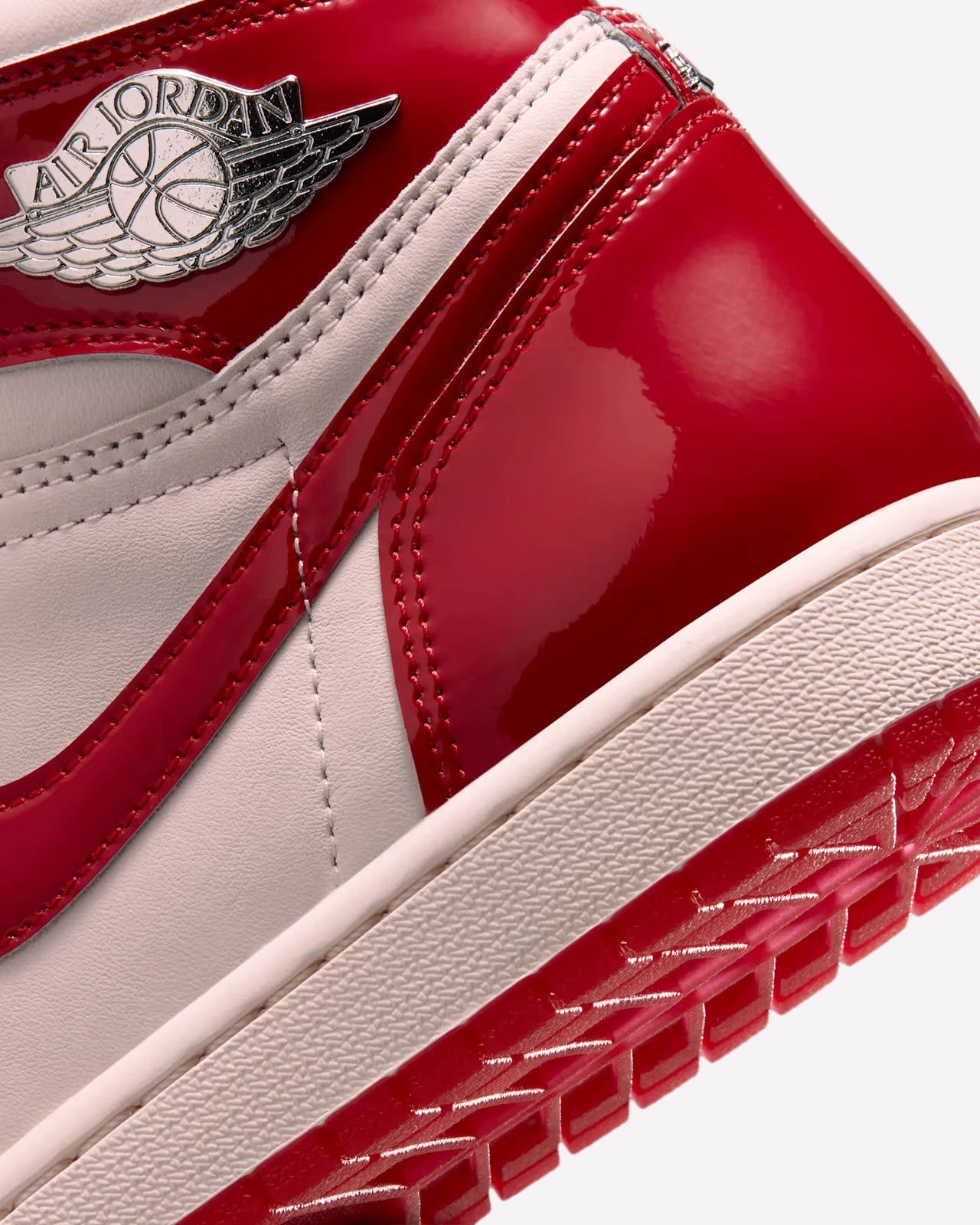 Jordan 1 Retro High OG Nails & Grails — vista del par
