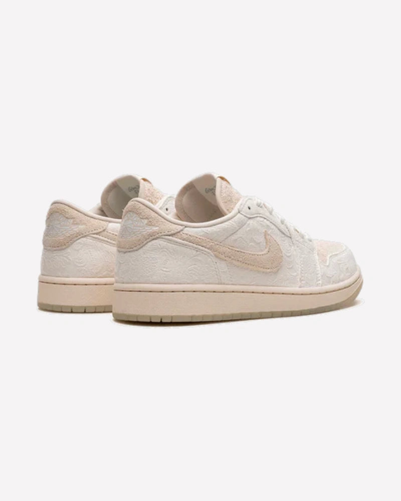 Air Jordan 1 Retro Low OG Chris Paul Give Them Flowers