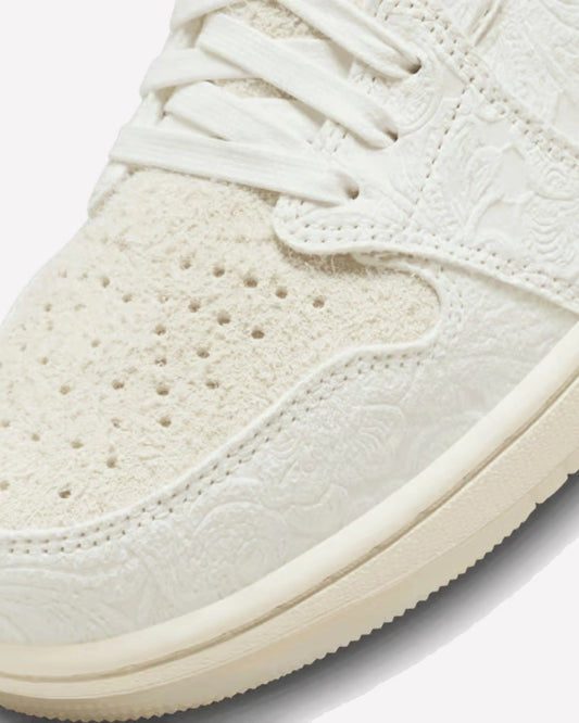 Air Jordan 1 Retro Low OG Chris Paul Give Them Flowers