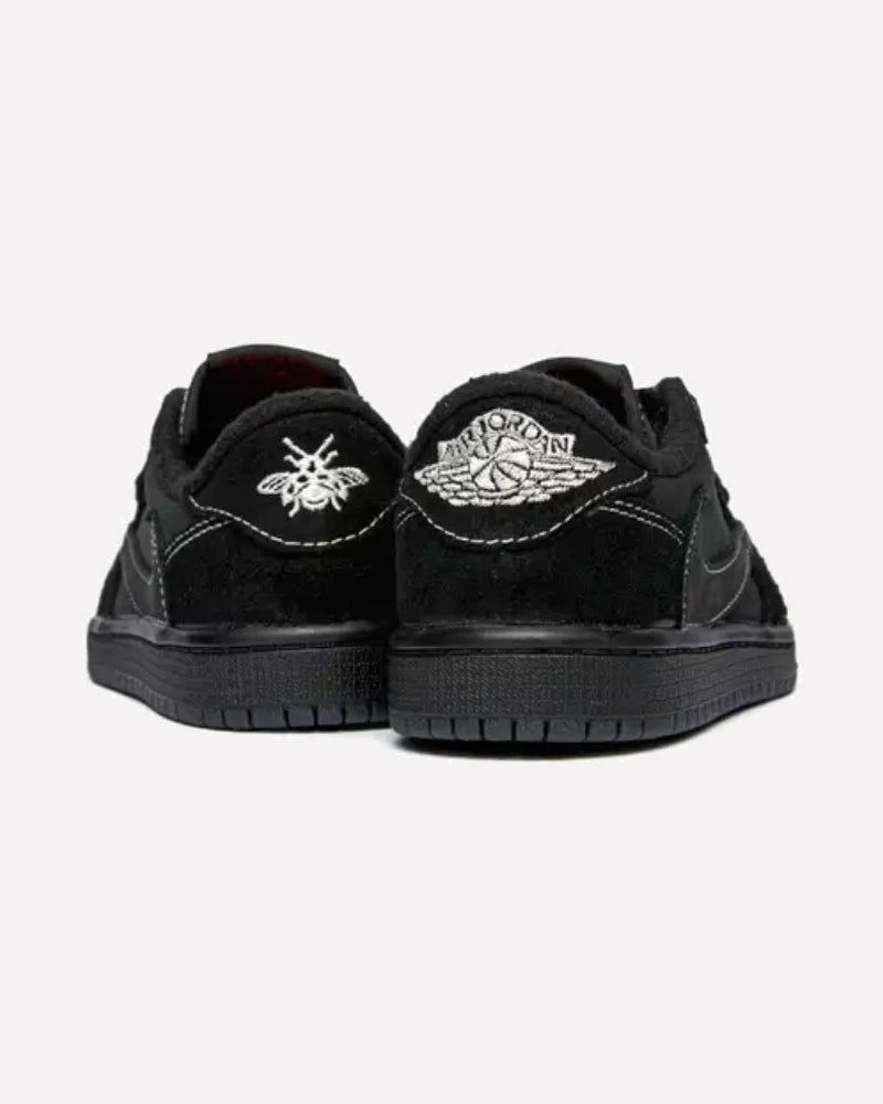 Jordan 1 Retro Low OG SP Travis Scott Black Phantom — detalle del bordado