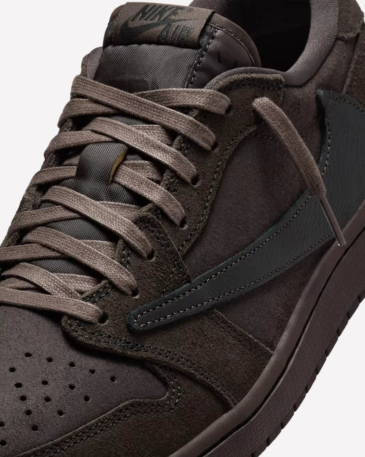 Air Jordan 1 Retro Low OG SP Travis Scott Velvet Brown