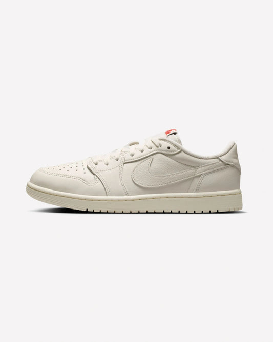 Jordan 1 Retro Low OG Sail — vista lateral
