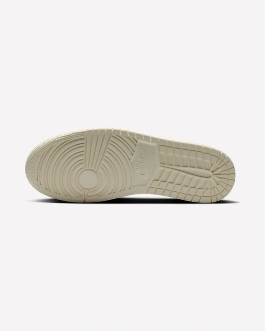 Jordan 1 Retro Low OG Sail — suela exterior