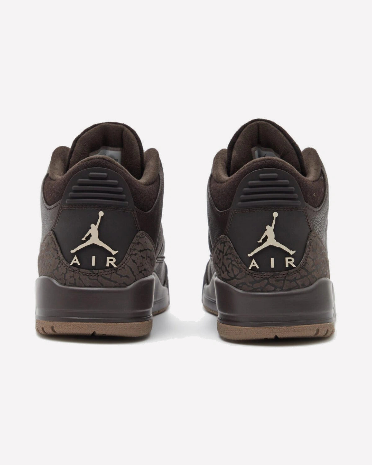 Jordan 3 Retro Fireside — vista de la suela