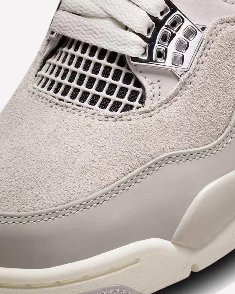 Air Jordan 4 Frozen Moments (W)