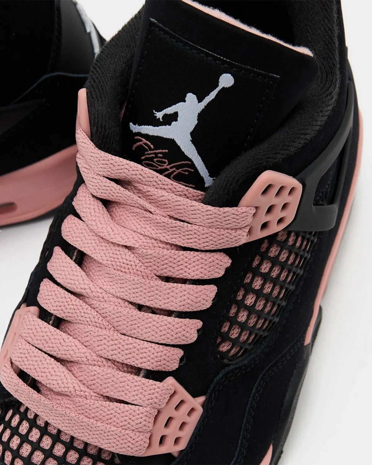 Jordan 4 Retro Rust Pink Thunder — par completo