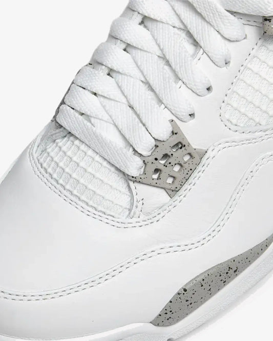 Air Jordan 4 Retro White Oreo (2021)