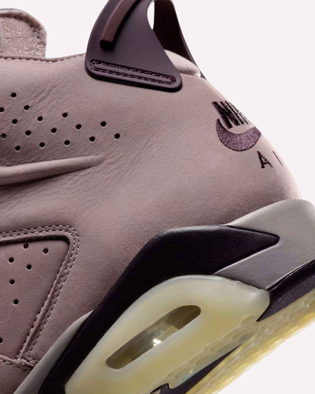 Air Jordan 6 Retro A Ma Maniére Smokey Mauve