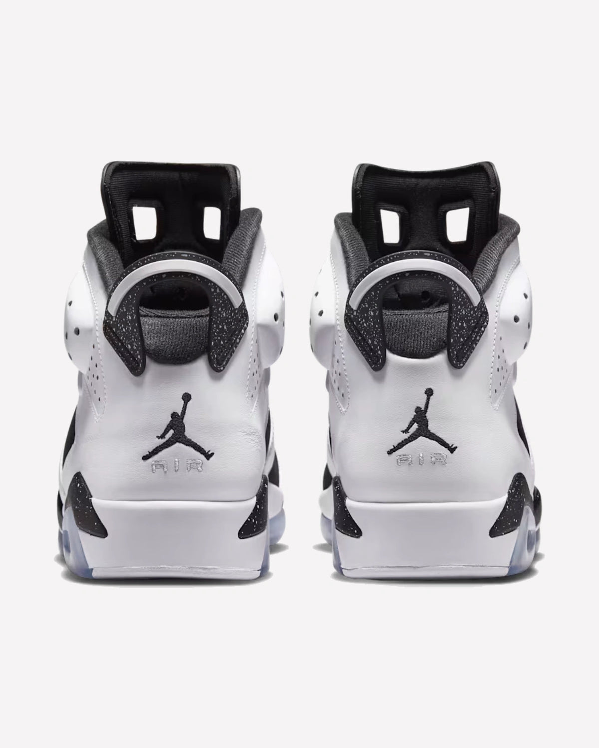 Jordan 6 Retro Oreo (2026) — vista del talón