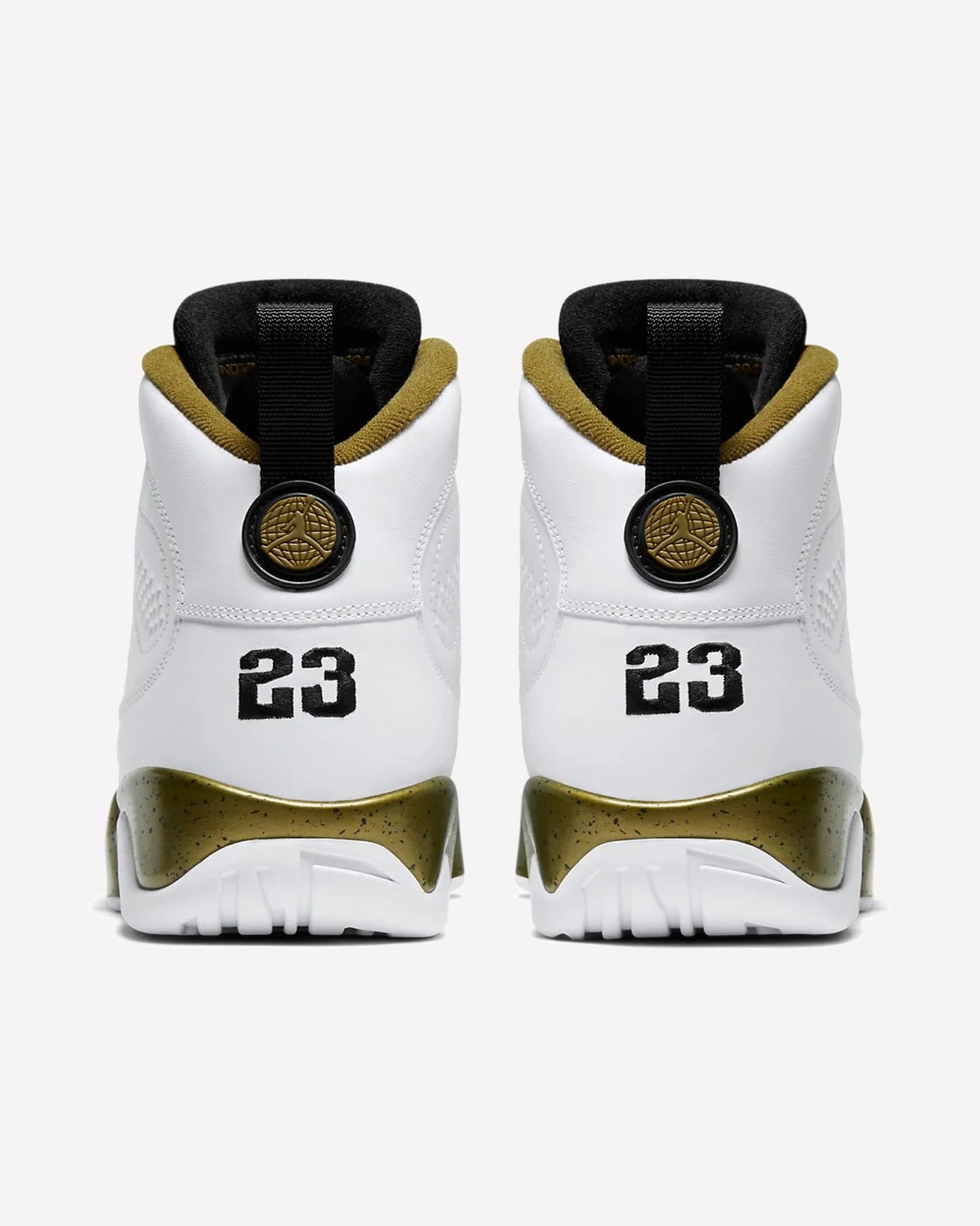 Air Jordan 9 Retro Statue