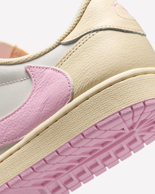 Air Jordan 1 Retro Low OG SP Travis Scott Shy Pink
