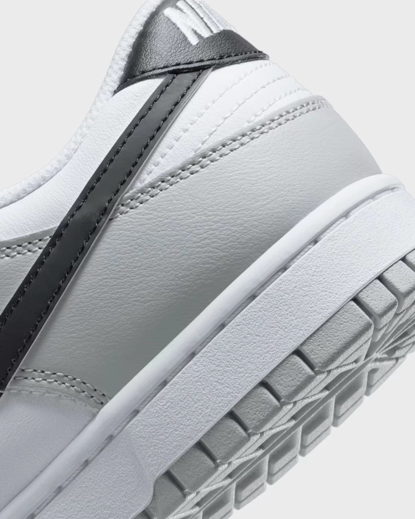 Nike Dunk Low SE Lottery Pack Grey Fog