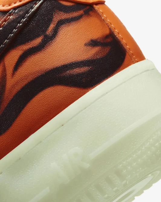 Nike Air Force 1 Low Orange Skeleton Halloween (2020)