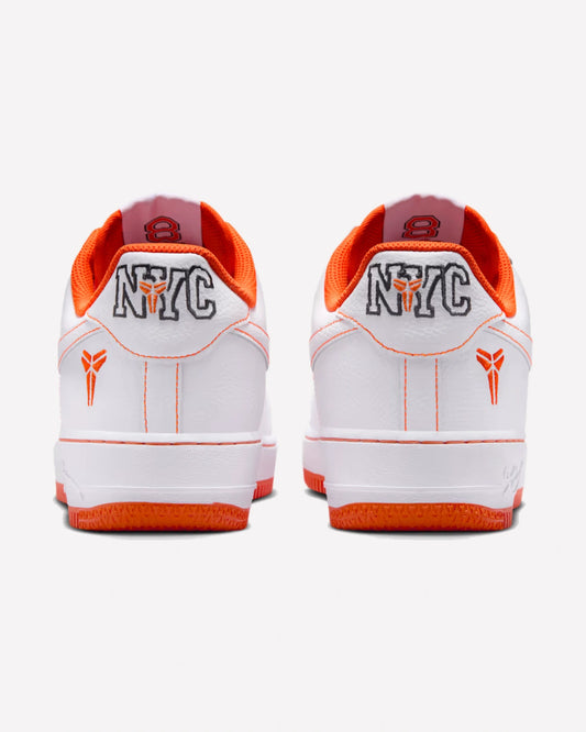 Nike Air Force 1 Low Protro Kobe Bryant Lord of the Rings — vista del talón