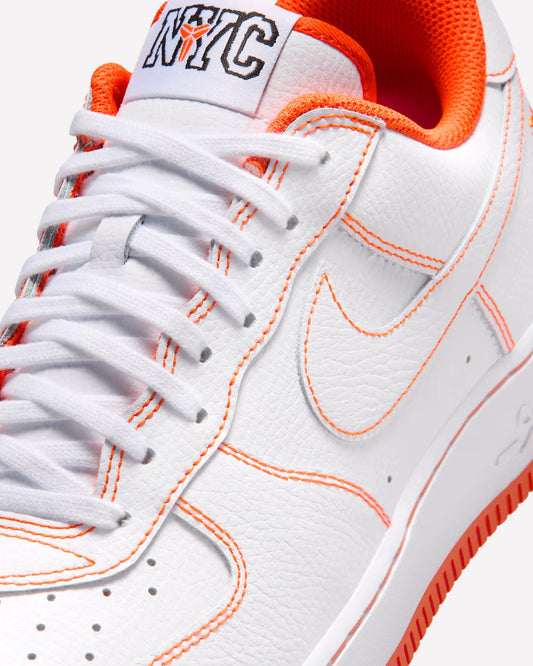 Nike Air Force 1 Low Protro Kobe Bryant Lord of the Rings — detalle del upper