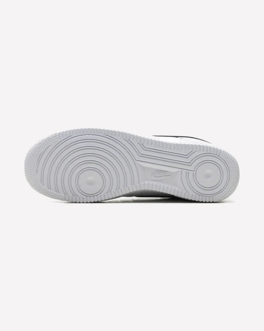 Nike Air Force 1 Low Supreme White Black