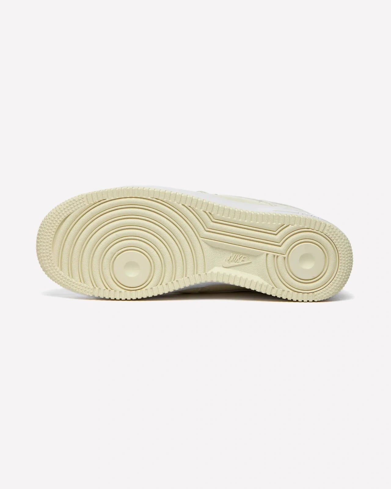 Nike Air Force 1 Low Popcorn — detalle de la lengüeta