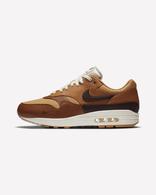 Nike Air Max 1 SNKRS Day Brown — vista lateral