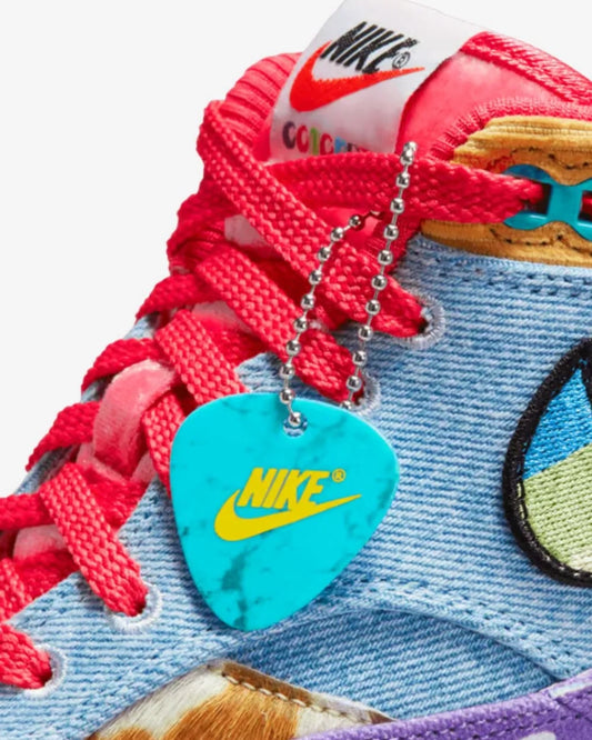 Nike Air Max 1 SP Concepts Far Out — detalle del lateral interior