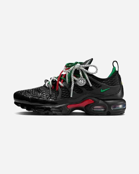Nike Air Max Plus Homecoming Black