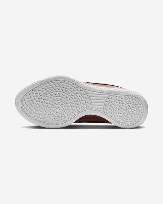 Nike Book 2 Chevrolet Pretty Penny — detalle del upper