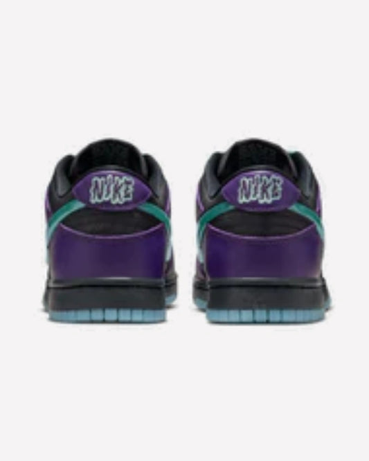 Nike Dunk Low LTD Wizard Black Grand Purple Artisan Teal — vista de talón
