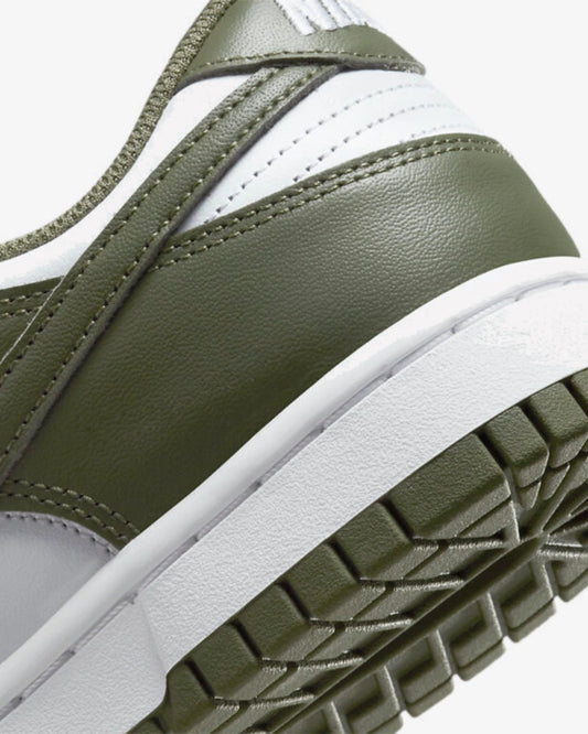 Nike Dunk Low Medium Olive